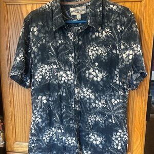 Margaritaville Navy & White Tropical Print Short-Sleeve Button-Up Shirt